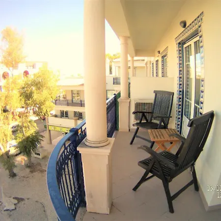 Apartamento Excelente T1 Oura Bicos Lucia